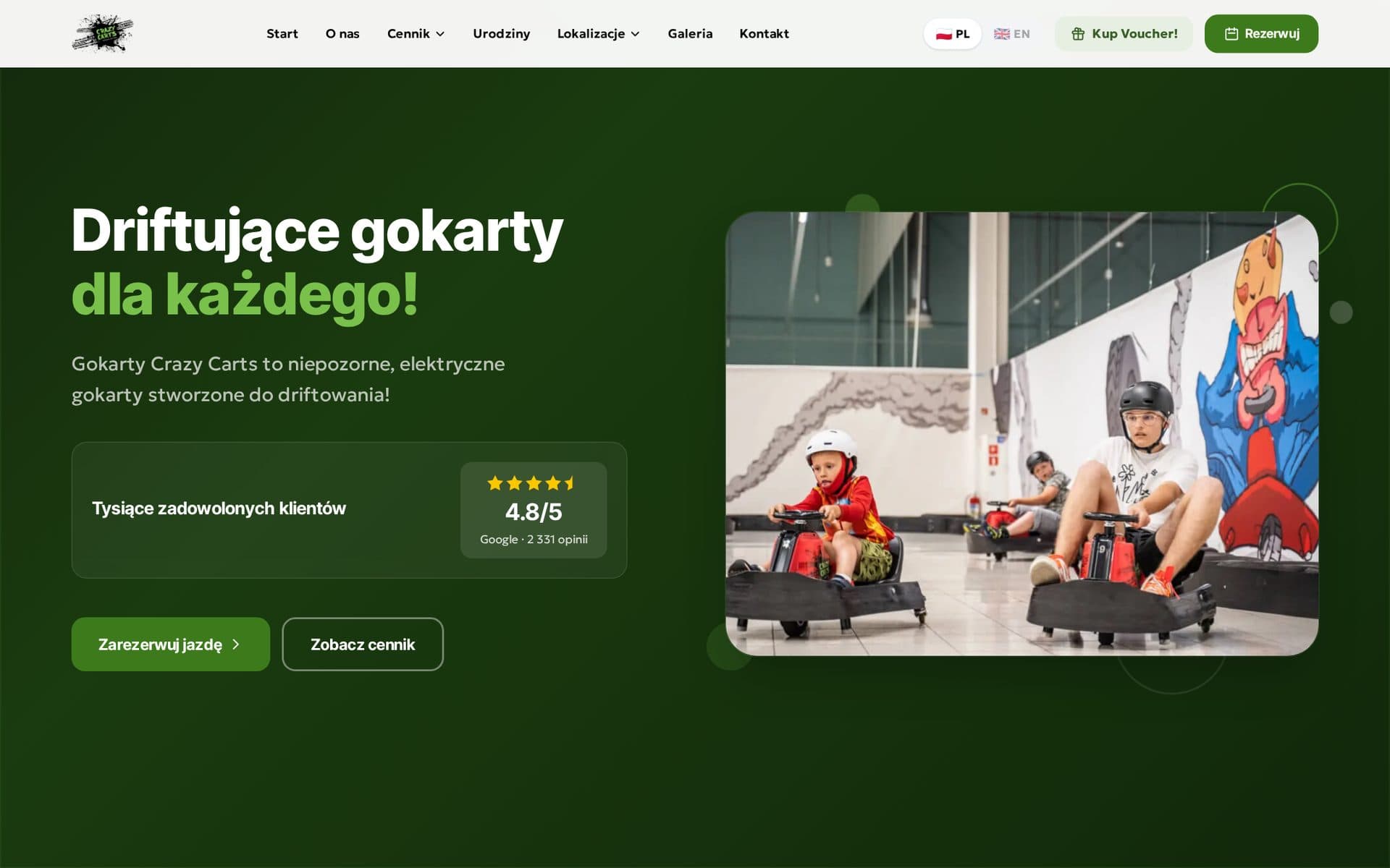 Home page of crazycarts.pl with a button for booking a ride